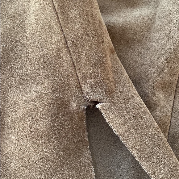 Wilfred Free Vegan Suede Skirt - Picture 2 of 2